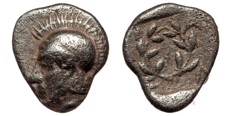 Aeolis, Elaia AR Hemiobol. Circa 350-320 BC.
Helmeted head of Athena left, pelle...