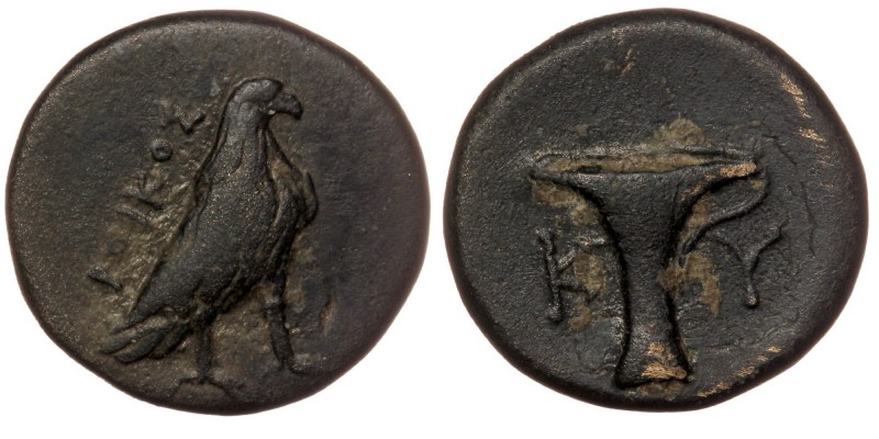 AEOLIS. Kyme. Circa 250-200 BC. AE. Magistrate ΡΟΙΚΟΣ
Eagle standing right ΡΟΙΚΟ...