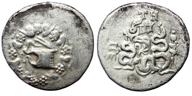 MYSIA. Pergamum. Ca. 133-67 BC. AR cistophoric tetradrachm Struck ca. 92-88. 
Ci...