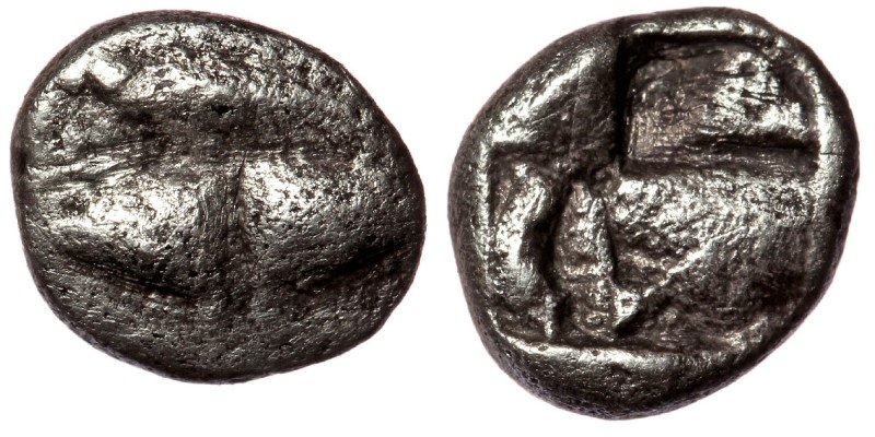 Mysia, Kyzikos AR Obol. Circa 600-550 BC
Two tunny heads back-to-back; tunny be...