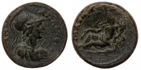 PHRYGIA. Apameia. Pseudo-autonomous. Time of the Severans (193-235). AE
Obv: AΠAMЄΩN./ Helmeted bust of Athena right, wearing aegis.
MAIANΔPOC. / Rive...