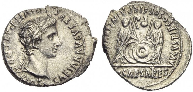 Augustus (27 BC - AD 14), Denarius, Lugdunum, 2 BC - AD 4; AR (g 3,72; mm 21; h ...