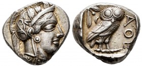 Attica. Tetradrachm. 454-404 BC. Athens. (Gc-2526). (Sng Cop-31). Anv.: Head of Athena right, wearing crested Attic helmet ornamented with three olive...