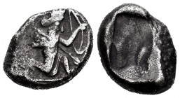 Achaemenid Empire. Time of Darios II. Siglos. 425-405 BC. Sardes. (Traité-II 2). (De Luynes-2807-2809). (GRPC Lydia-S26). Anv.: Persian king or hero, ...