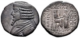 Kingdom of Parthia. Phraates IV. Tetradrachm. 38/7 - 2 BC. Seleukeia on the Tigris. (Sellwood-51.22). (Shore-271). Anv.: Diademed bust left. Rev.: Phr...