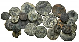 Lot of 25 coins of Cartagonova, one of them broken. Ae. TO EXAMINE. F/VF. Est...200,00. 


SPANISH DESCRIPTION: Lote de 25 piezas de bronces de Car...
