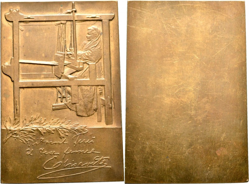Medal
Bronze, Woman using texile machinery to left, legend below
53 x 81 mm, 1...