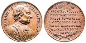 Médaille, CU 9 gr 28,4 mm ND 
Avers: portrait Iohannes Tillotson 
Revers: Archiepiscopus Cantuariensis natus sowerbiae 3 octobris 1630 mort Lamberthae...