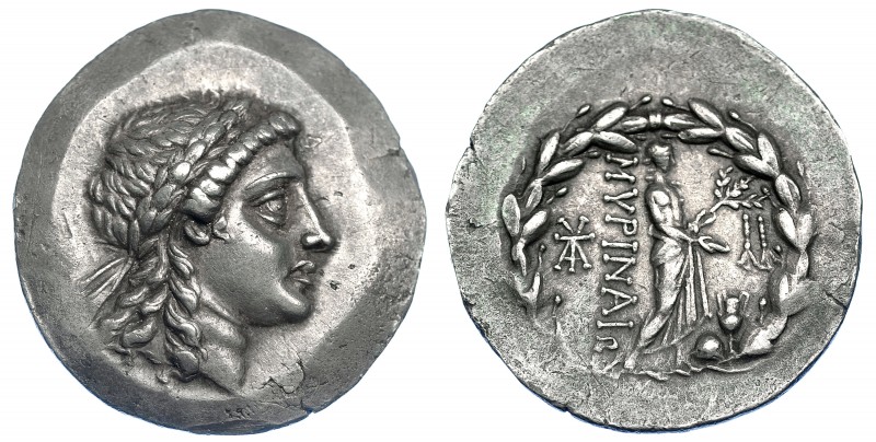 GRECIA ANTIGUA. EÓLIDE. Mirina. Tetradracma (s. II a.C.). A/ Cabeza del Apolo de...