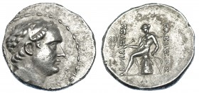 GRECIA ANTIGUA. REINO SELÉUCIDA. Seleuco IV. Tetradracma. Antioquía (187-175 a.C.). A/ Cabeza diademada a der. R/ Apolo sentado a izq.; BASILEWS SELEU...