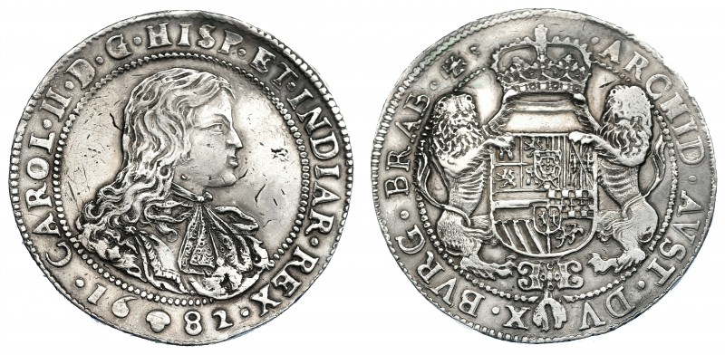 COLECCIÓN DE DUCATONES Y PATAGONES DE DOBLE PESO. CARLOS II. Doble ducatón. 1682...