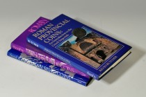 Lote 3 libros ed. Seaby: Roman Silver coins, vol I. Republic to Augustus, 1978, y vol. V. Carausius to Romulus Augustus, 1990, y K. Butcher, Roman Pro...