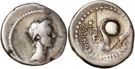 Julius Caesar (49BC-44BC) Ar Denarius - Rome 
A/ -
R/ L MVSSIDIVS LONGVS
Reference: Cr 494/39
Fine 
3,60g - 18.7mm - 9h.
