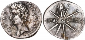 Augustus (27BC-14AD) Ar Denarius - uncertain mint 
A/ CAESAR AVGVSTVS
R/ DIVVS IVLIVS
Reference: RIC 37b
Near very fine 
3,52g - 19.91mm - 5h.