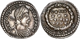 Constantius II (337-361) Ar Siliqua - Lyon 
A/ D N CONSTANTIVS P F AVG
R/ VOTIS / XXX / MVLTIS / XXXX / LVG
Reference: RIC 216
Extremely fine - cabine...