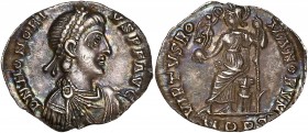 Honorius (395-423) Ar Siliqua - Mediolanum 
A/ DN HONORIVS P F AVG
R/ VIRTVS ROMANORVM / MDPS
Reference: RIC 1228
Extremely fine - nice iridescent ton...