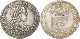 Louis XIV (1643-1715) - Ar - Quart d'écu à la mèche courte 
1645 A - Paris 
A/ LVD XIIII D G FR ET NAV REX
R/ SIT NOMEN DOMINI BENEDICTVM 1645
Référen...