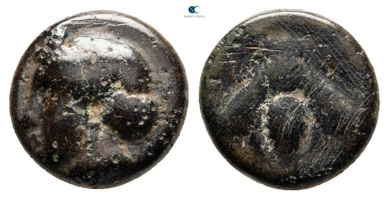 Ionia. Ephesos circa 375-325 BC. 
Bronze Æ

10 mm, 1,33 g



nearly very ...