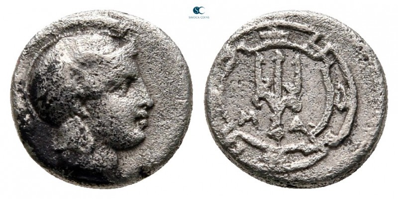 Ionia. Magnesia ad Maeander circa 400-350 BC. 
Obol AR

9 mm, 0,77 g



v...