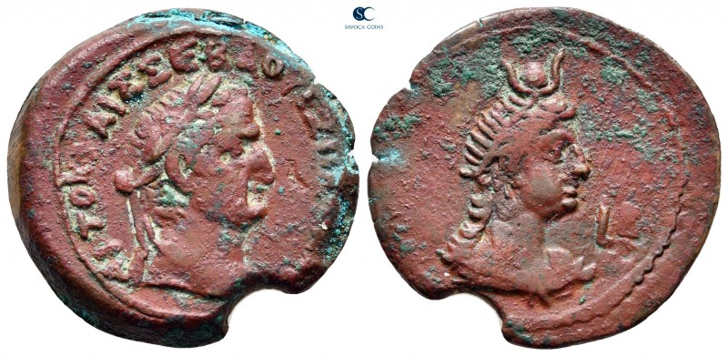 Egypt. Alexandria. Vespasian AD 69-79. Dated RY 5=AD 72/
Diobol Æ

25 mm, 8,3...