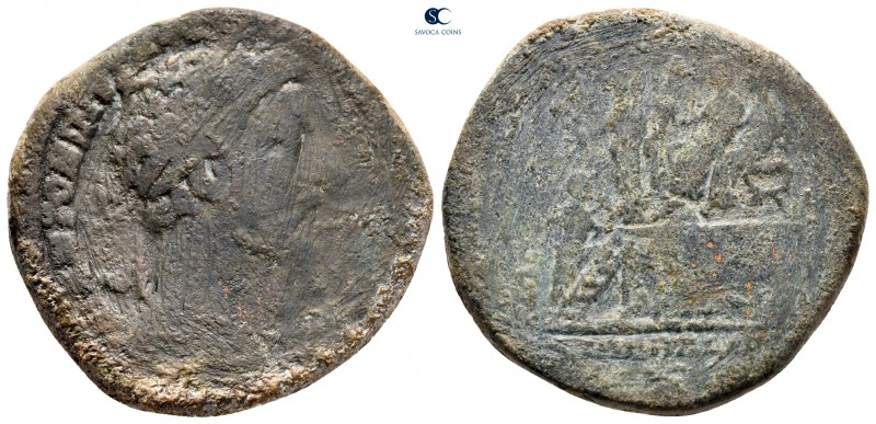 Commodus AD 180-192. Rome
Sestertius Æ

29 mm, 20,80 g



fine