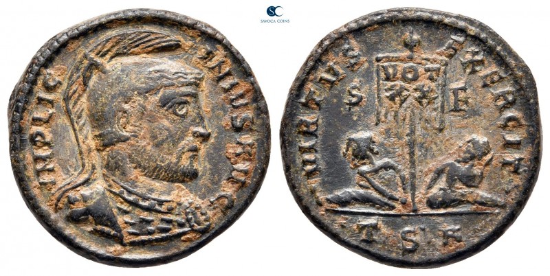 Licinius I AD 308-324. Thessaloniki
Follis Æ

19 mm, 3,53 g



very fine