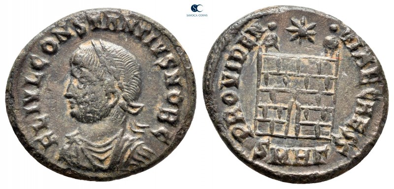 Constantius II, as Caesar AD 324-337. Heraclea
Follis Æ

17 mm, 2,52 g


...