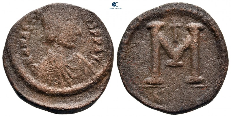 Anastasius I AD 491-518. Constantinople
Follis or 40 Nummi Æ

23 mm, 7,79 g
...