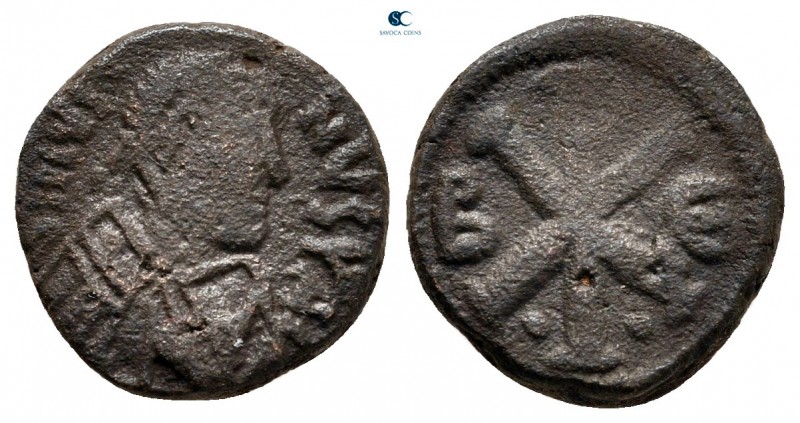 Justin I AD 518-527. Constantinople
Pentanummium Æ

12 mm, 2,07 g



near...