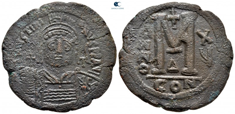 Justinian I AD 527-565. Constantinople
Follis or 40 Nummi Æ

37 mm, 22,51 g
...