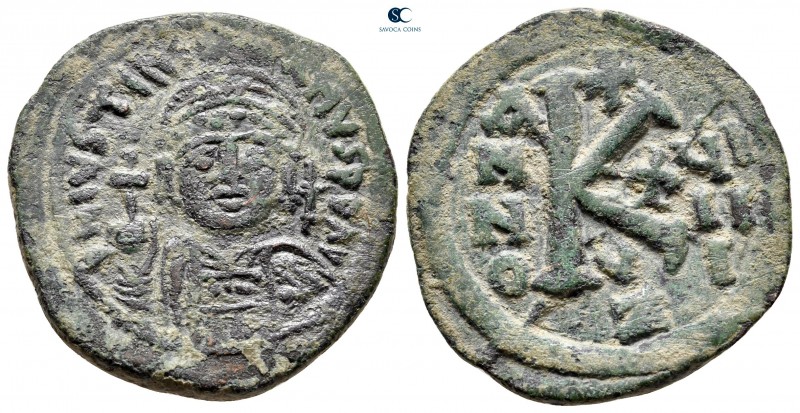 Justinian I AD 527-565. Cyzicus
Half Follis or 20 Nummi Æ

27 mm, 9,74 g

...