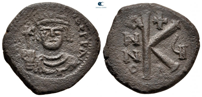 Heraclius AD 610-641. Cyzicus
Half Follis or 20 Nummi Æ

23 mm, 6,60 g


...