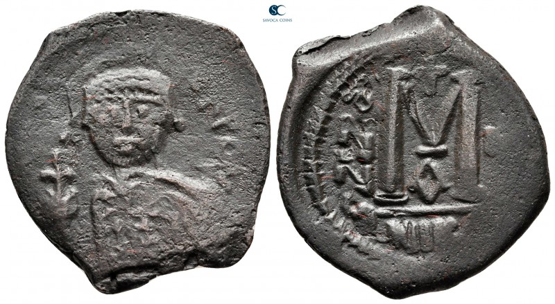 Heraclius AD 610-641. From the Tareq Hani collection. Nikomedia
Follis or 40 Nu...