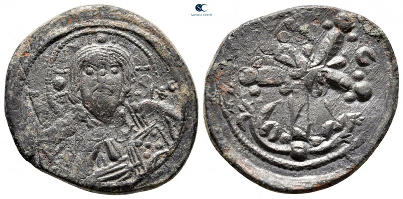 Nicephorus III Botaniates AD 1078-1081. Constantinople
Anonymous Follis Æ

26...