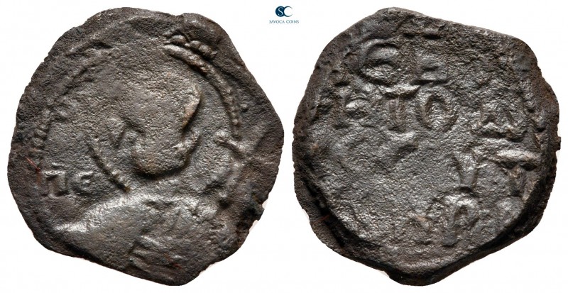 Tancred, regent AD 1101-1112. Antioch
Follis Æ

21 mm, 3,19 g



fine