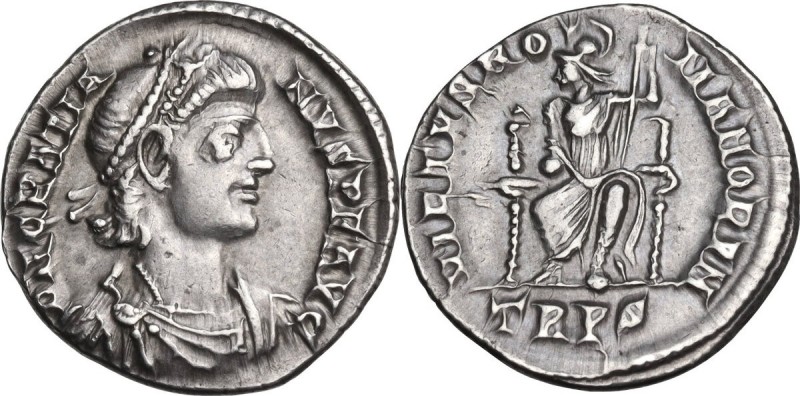 Gratian (367-383). AR Siliqua, Treveri mint. Obv. DN GRATIANVS PF AVG. Pearl-dia...