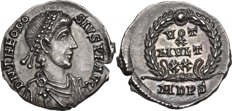 Theodosius I (379-395). AR Siliqua, Mediolanum mint, 379-388 AD. Obv. DN THEODOS...
