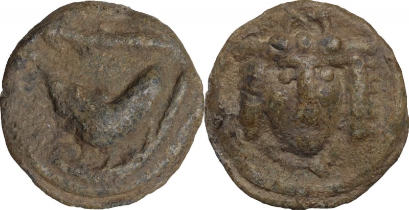 Tessera plumbea. D/ R a s. Galea et infra gladius. R/ Caput Medusae adversum. Ro...