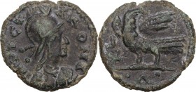 Ostrogothic Italy, Theoderic (493-526). AE 40 Nummi, Rome mint, c. 493-518 AD. Obv. INVICTA ROMA. Helmeted and cuirassed bust of Roma right. Rev. Eagl...