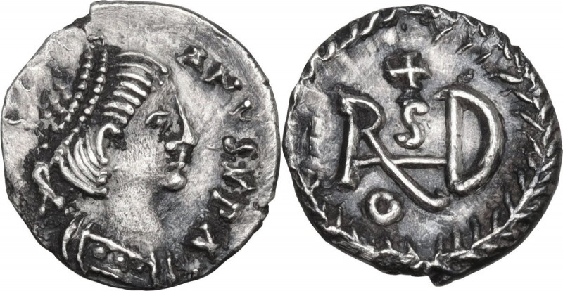 Ostrogothic Italy, Amalasuntha (534-535). AR Quarter Siliqua in the name of Just...