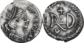 Ostrogothic Italy, Amalasuntha (534-535). AR Quarter Siliqua in the name of Justinian I, Ravenna mint (?). Obv. [ ]IV[ ]ANVSVPΛV. Pearl-diademed and c...