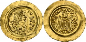 The Lombards, Lombardy. Uncertain king. AV Tremissis. Pseudo-Imperial coinage in the name of Byzantine emperor Maurice Tiberius (582-602). Obv. [D N M...