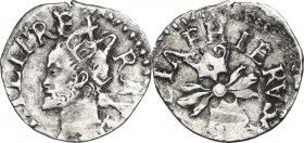 Napoli. Filippo II di Spagna (1554-1598). Grano. D/ Testa piccola coronata a sinistra; dietro, sigla. R/ Due acciarini e due fiamme incrociate attorno...