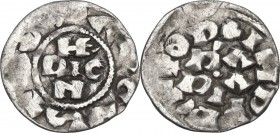 Pavia. Enrico IV di Franconia (1106-1105). Denaro. D/ Le lettere HE / RIC / N su tre righe. R/ Le lettere PA / PIA su due righe; in alto, cuneo (?). C...