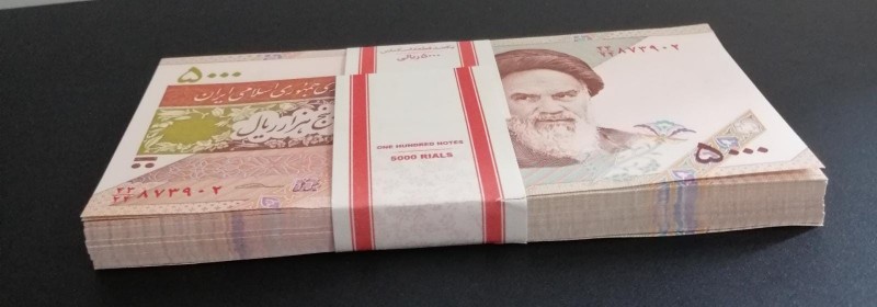 Iran, 5.000 Rials, 2013, UNC, p152, BUNDLE
(Total 100 consecutive banknotes)
E...