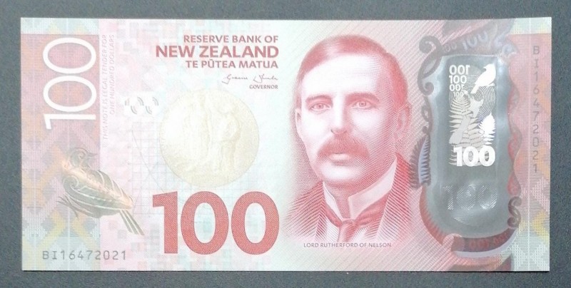 New Zealand, 100 Dollars, 2016, UNC, p195
Polymer plastics banknote
Estimate: ...