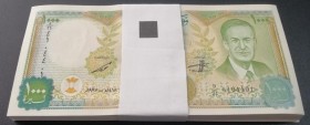 Syria, 1.000 Pounds, 1997, UNC, p111, BUNDLE
(Total 100 consecutive banknotes)
Estimate: USD 600-1200