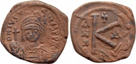 JUSTINIAN I (527-565). Half Follis. Constantinople.