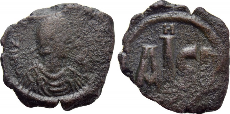 JUSTINIAN I (527-565). 16 Nummi. Thessalonica. 

Obv: D N IVSTINIANVS P P AVG....