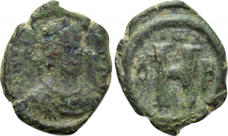 JUSTINIAN I (527-565). 8 Nummi. Thessalonica. 

Obv: D N IVSTINIANVS P P AVG. ...